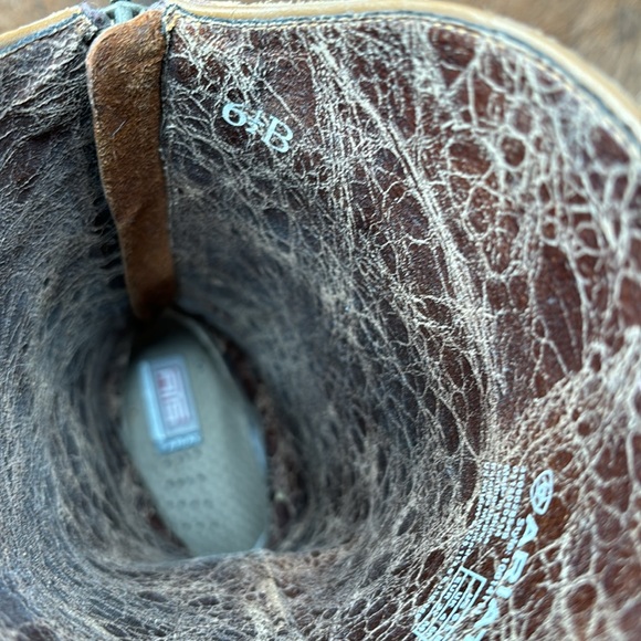 Womens ARIAT cowboy boots size 6.5 B // two tone brown hue - Picture 9 of 9